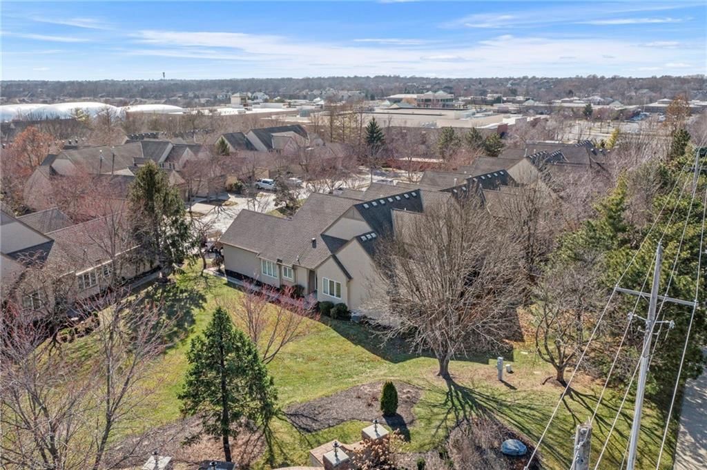 14319 Russell Street — photo 2