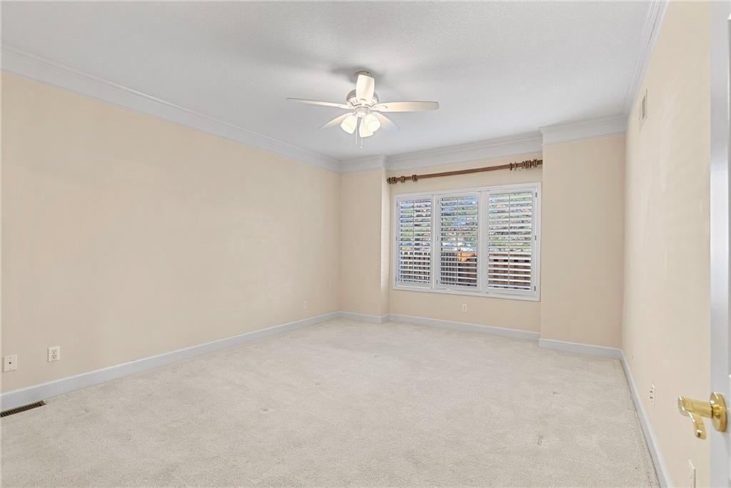 14319 Russell Street — photo 22