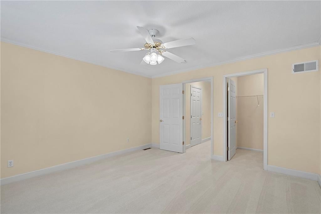 14319 Russell Street — photo 28