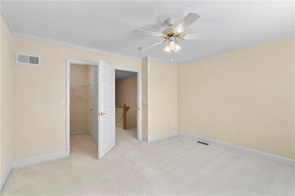14319 Russell Street — photo 33