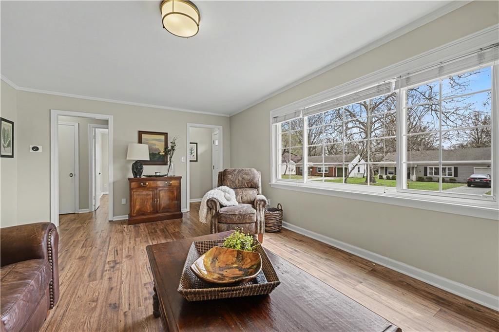 2404 W 76th Street — photo 10