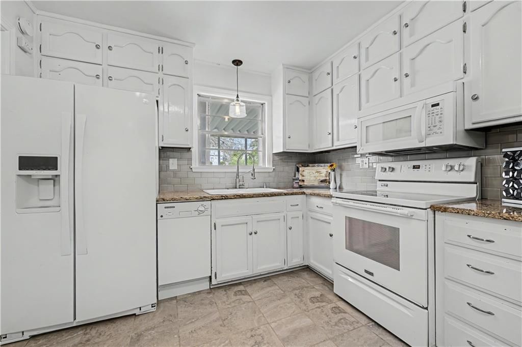 2404 W 76th Street — photo 13