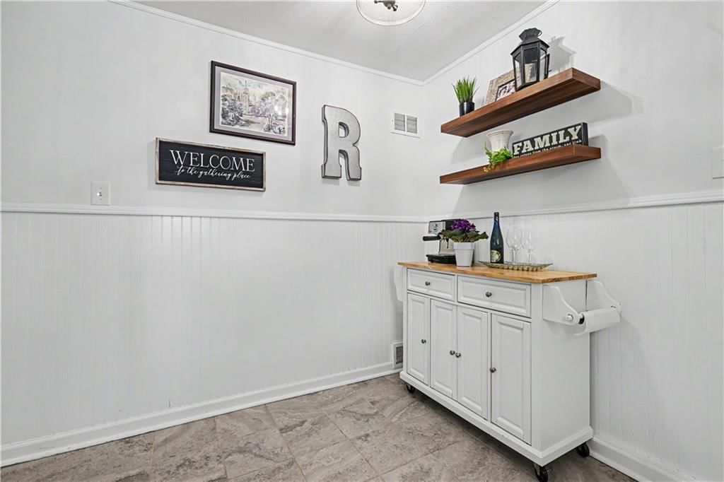 2404 W 76th Street — photo 14