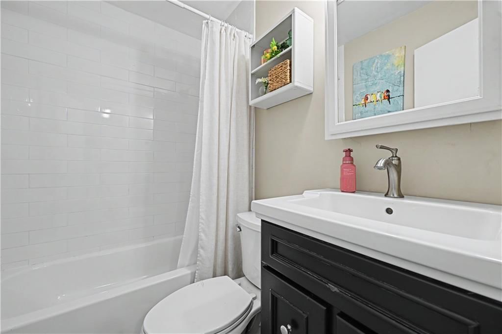 2404 W 76th Street — photo 15