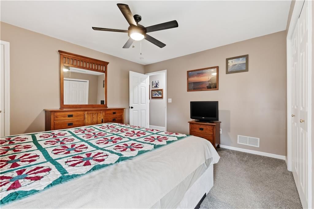 1304 S 5th Street E — photo 13