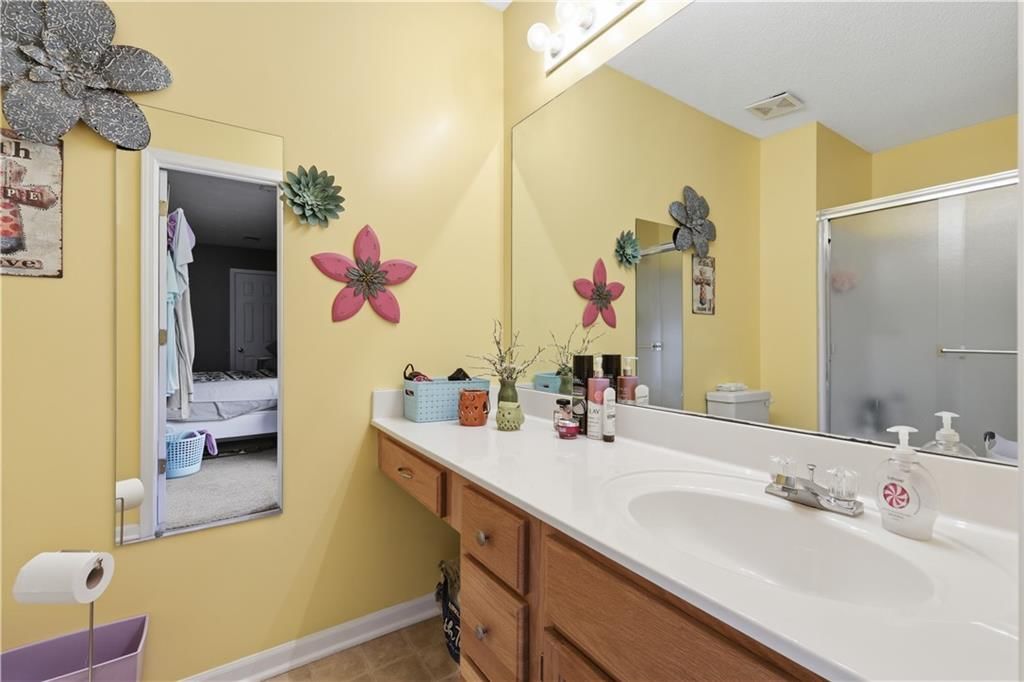 1304 S 5th Street E — photo 15