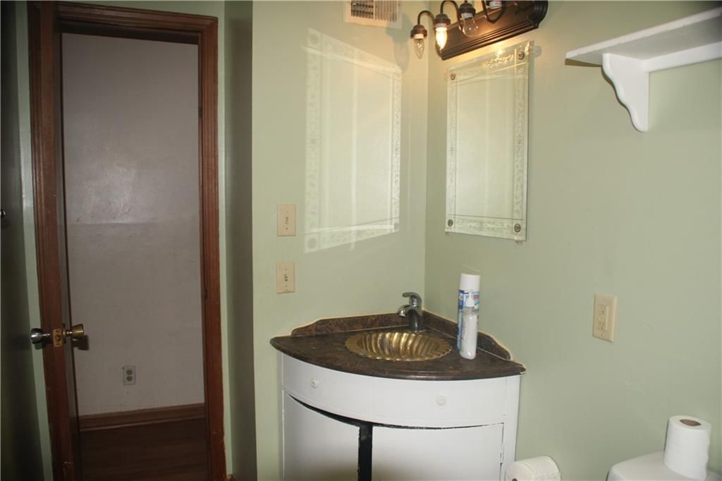1810 N 60th Street — photo 15