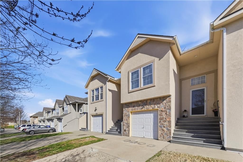 744 Woodson Lane — photo 4
