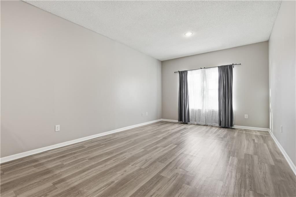 744 Woodson Lane — photo 5