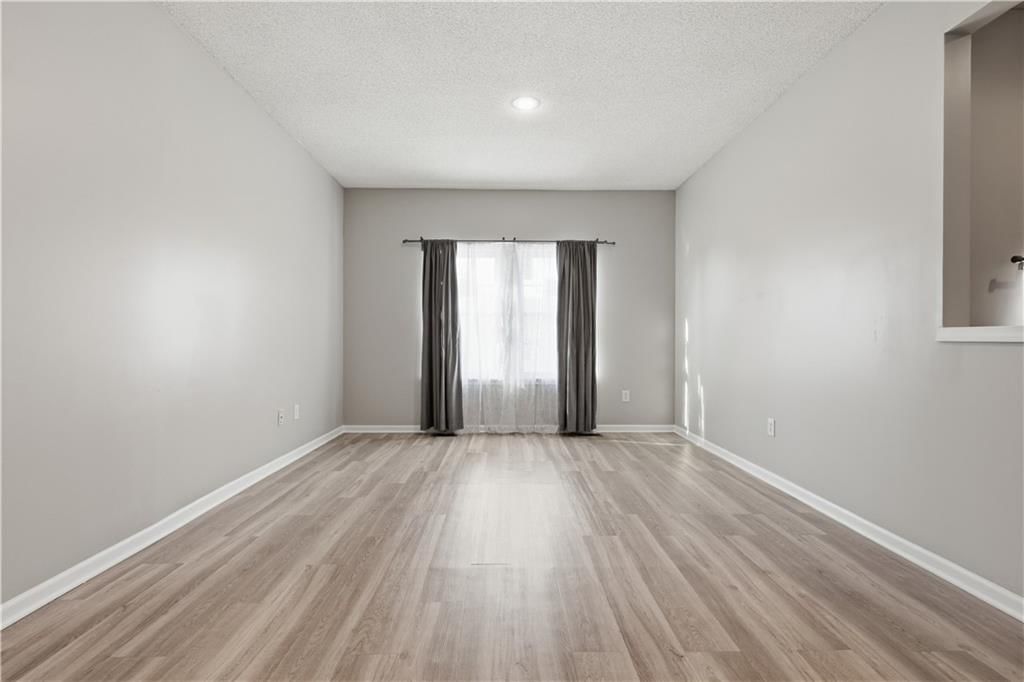 744 Woodson Lane — photo 6