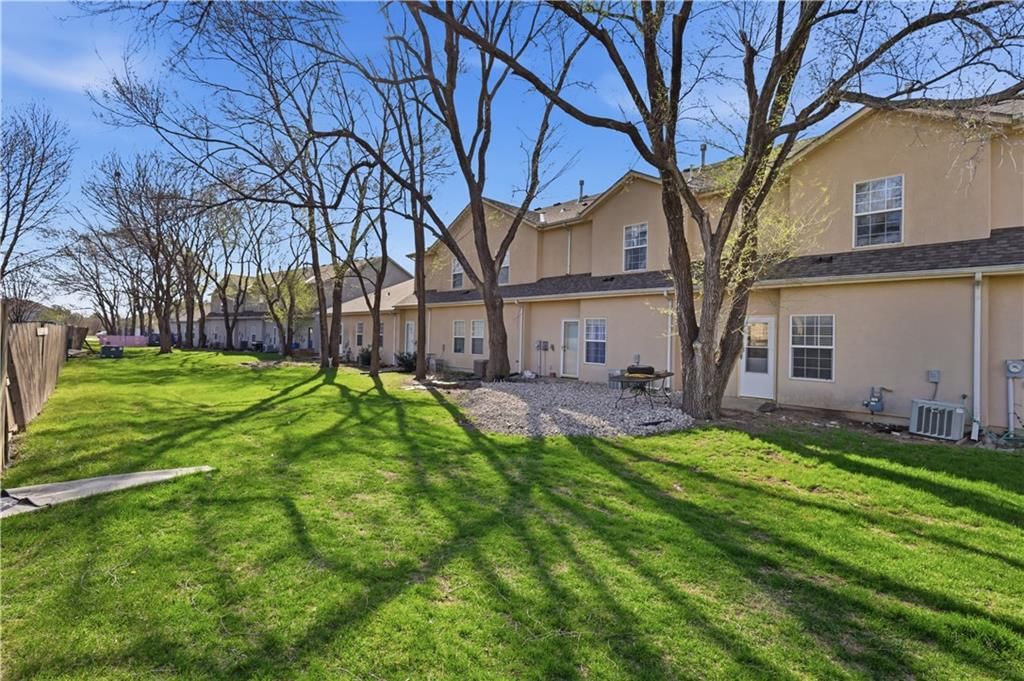 744 Woodson Lane — photo 25