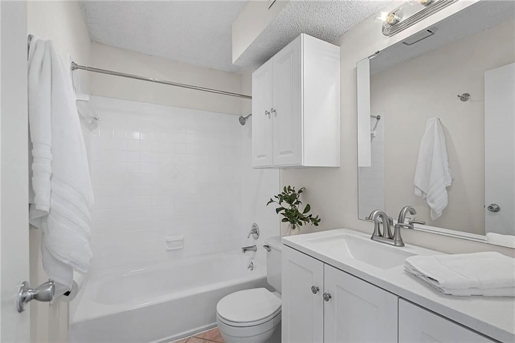 12854 W 110th Terrace — photo 11