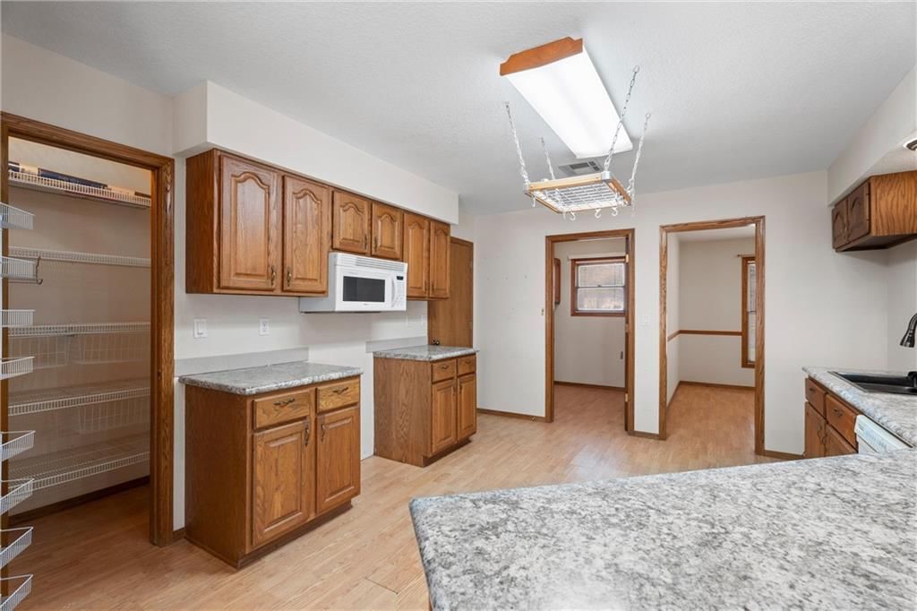 401 N East Street — photo 10