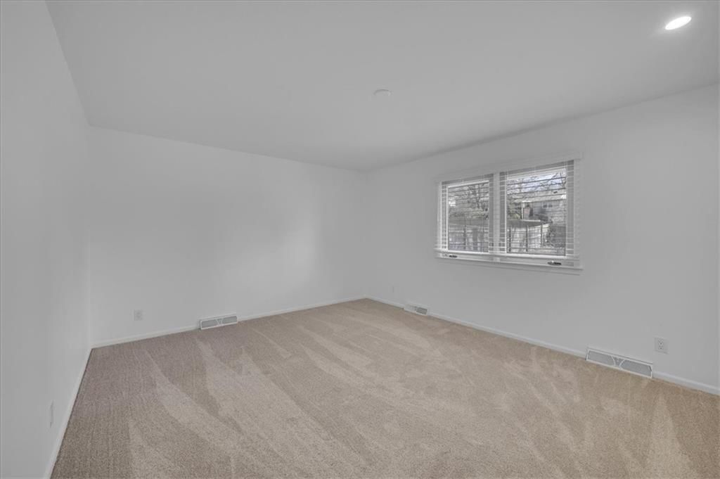 2511 S 14th Street — photo 17