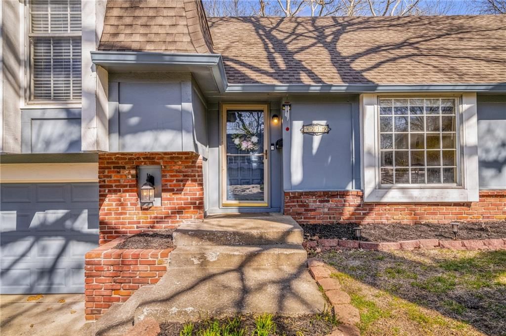 9719 Melrose Street — photo 4