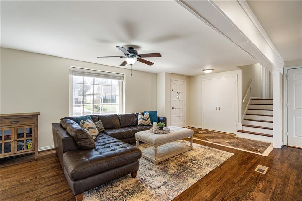 9719 Melrose Street — photo 10