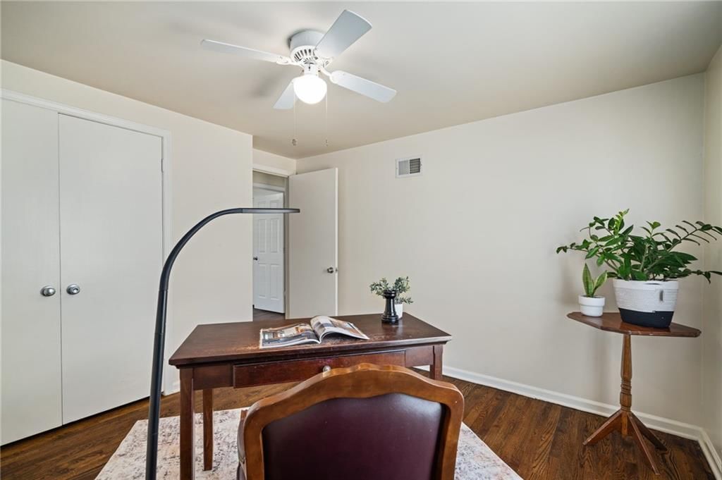 9719 Melrose Street — photo 35