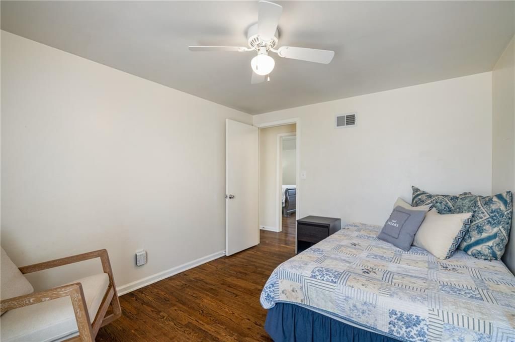 9719 Melrose Street — photo 37
