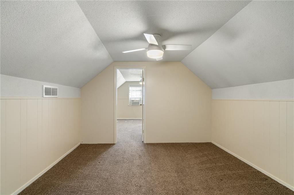 9719 Melrose Street — photo 39