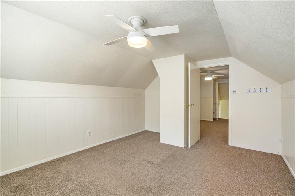 9719 Melrose Street — photo 42