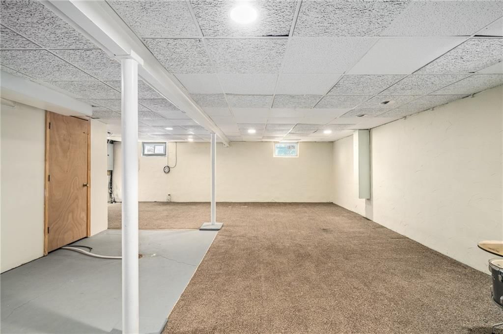 9719 Melrose Street — photo 46