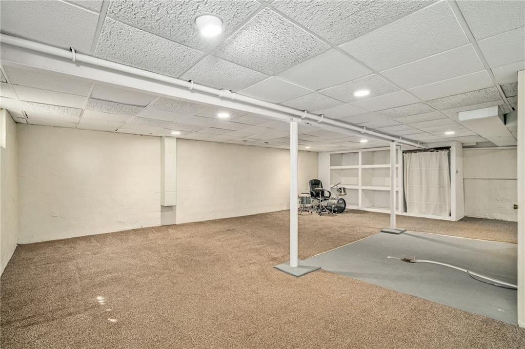9719 Melrose Street — photo 48