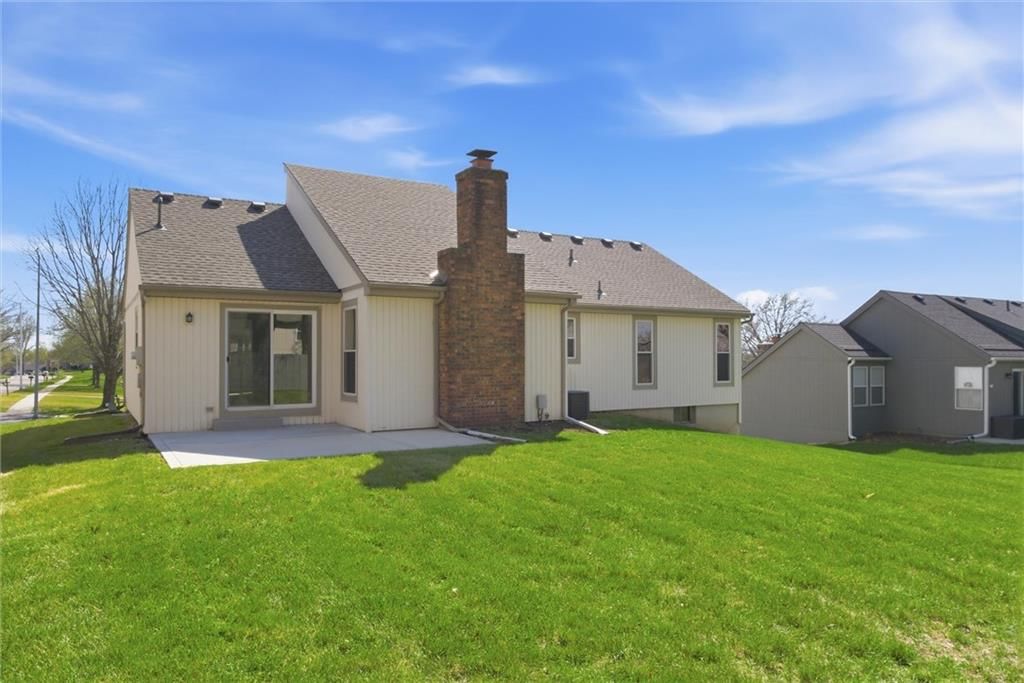 13900 W 69th Terrace — photo 33
