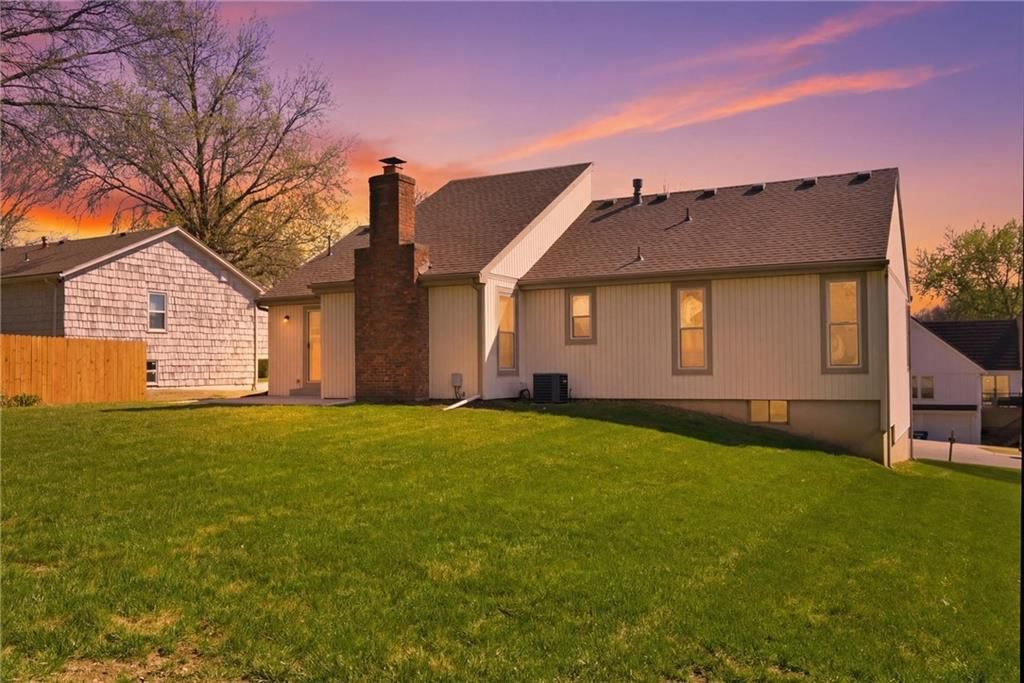 13900 W 69th Terrace — photo 37