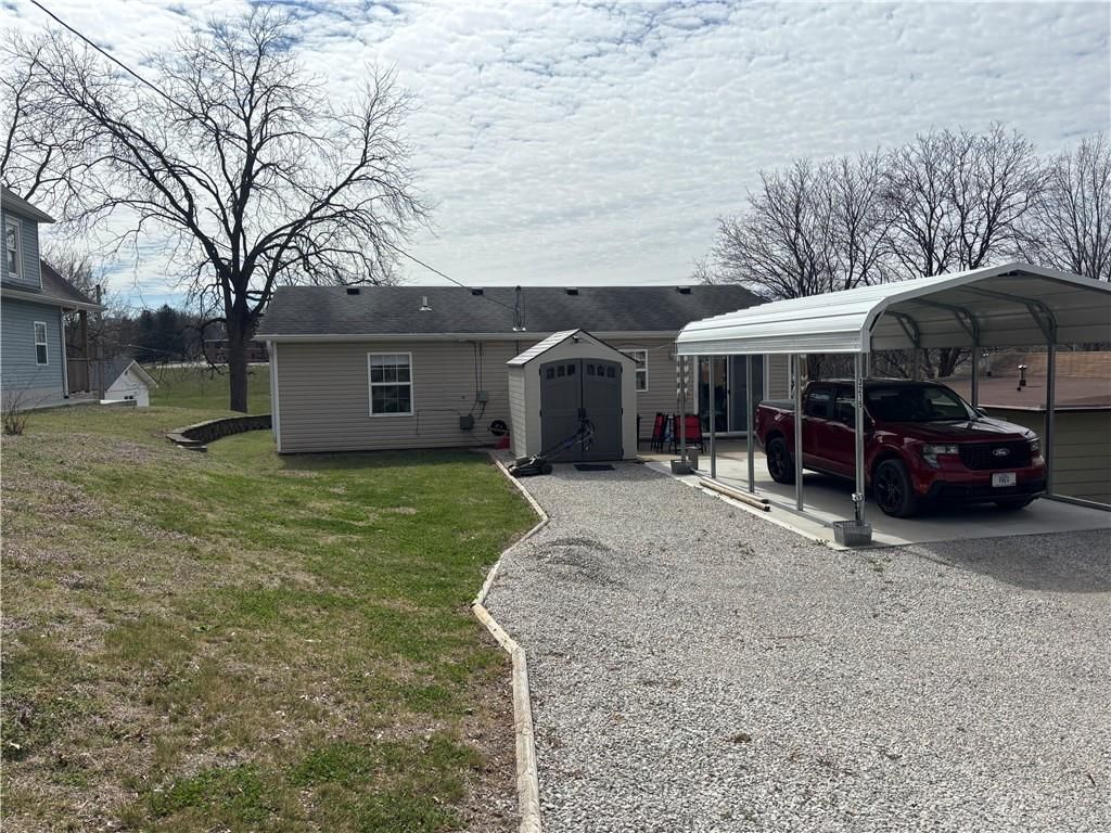 3215 LOCUST Street — photo 4