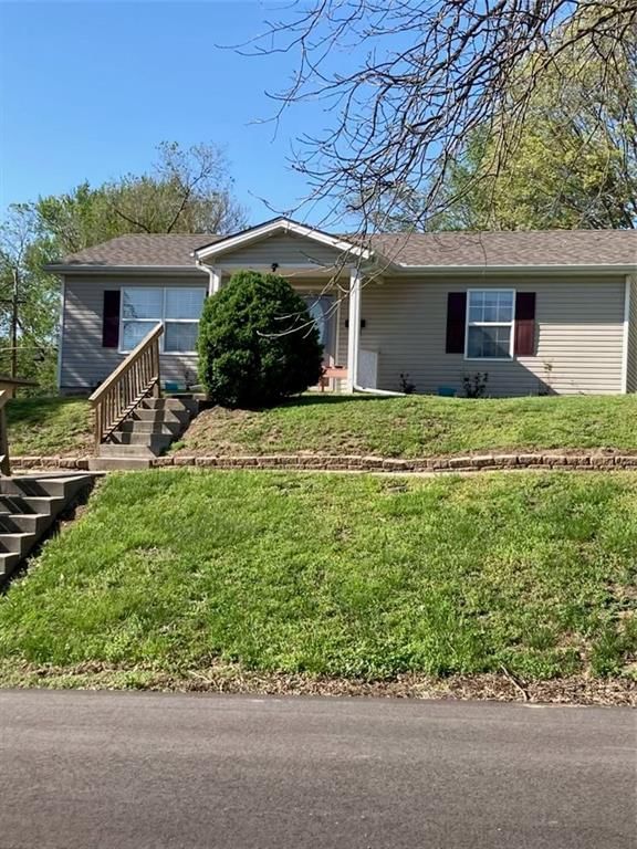 3215 LOCUST Street — photo 5