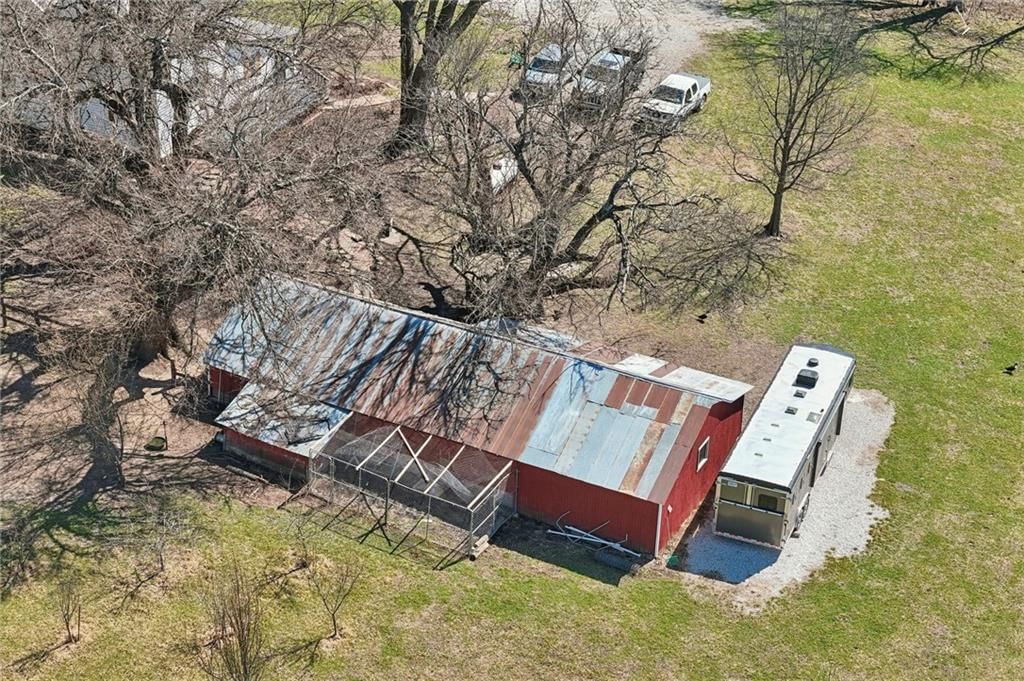 1031 NE 301 Road — photo 45