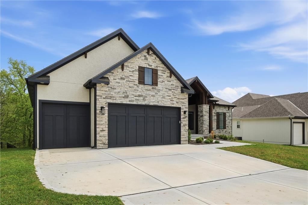 13446 Terrace Park Drive — photo 2