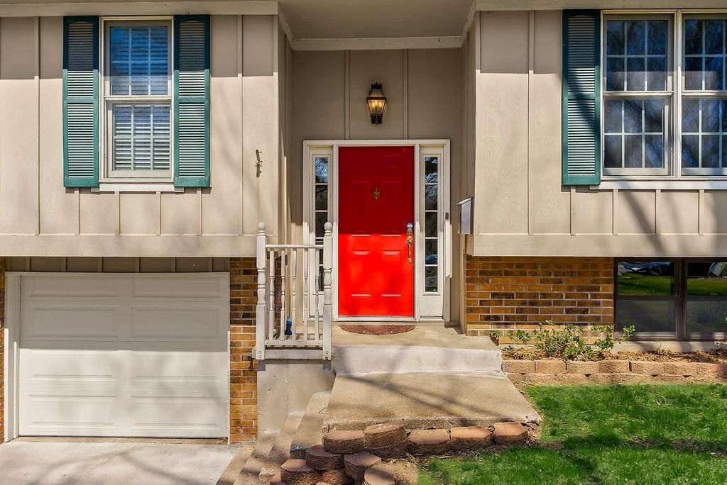 10530 W 59th Terrace — photo 3
