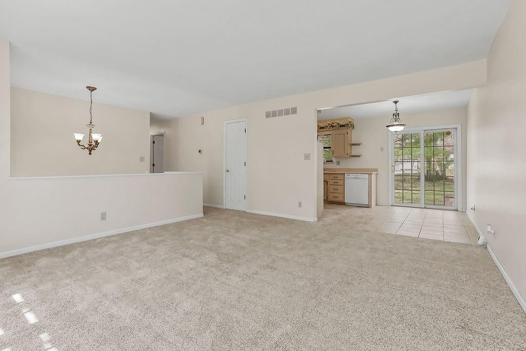 10530 W 59th Terrace — photo 6