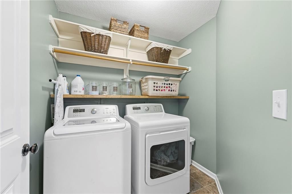 2351 W Concord Drive — photo 18