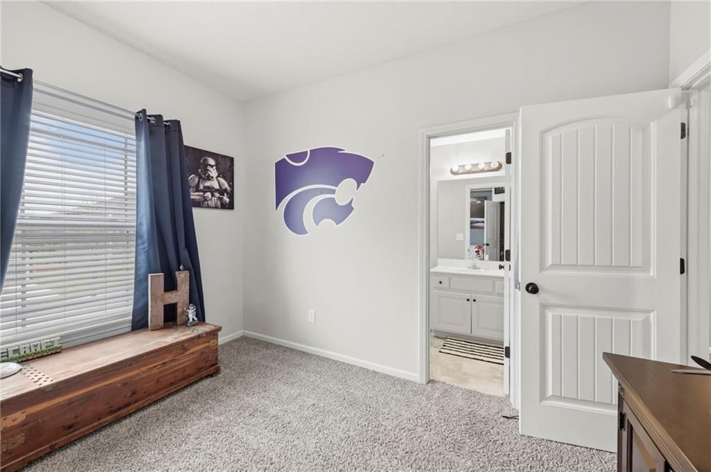 2351 W Concord Drive — photo 28