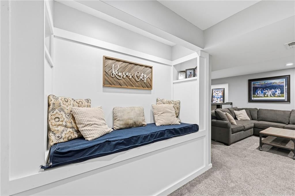 2351 W Concord Drive — photo 38