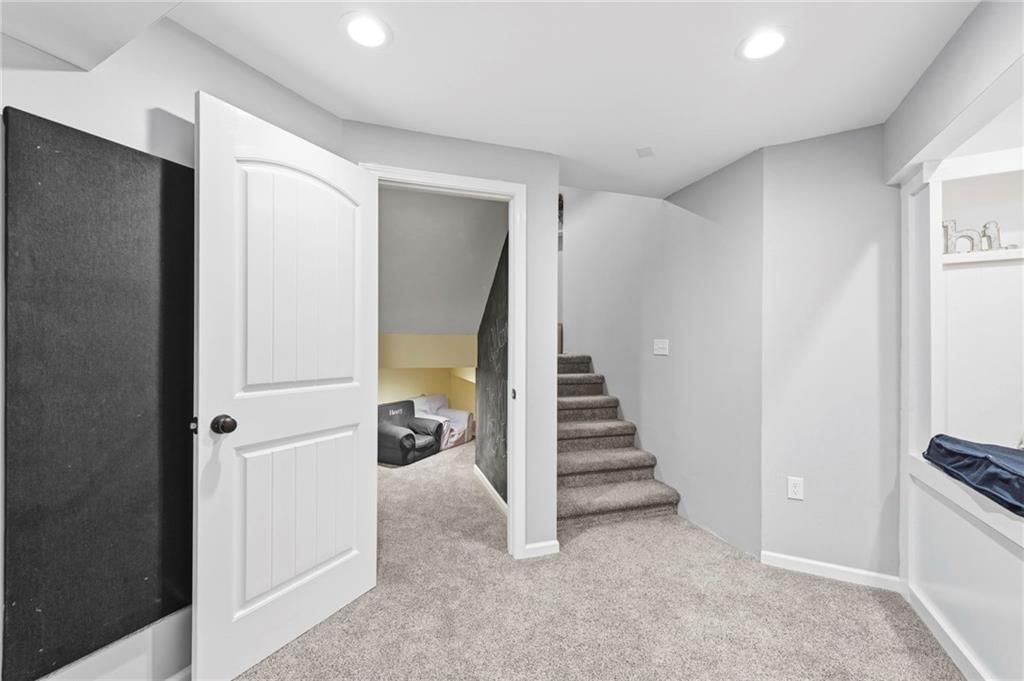 2351 W Concord Drive — photo 39