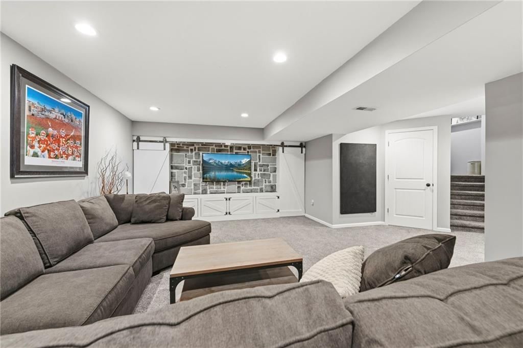 2351 W Concord Drive — photo 41