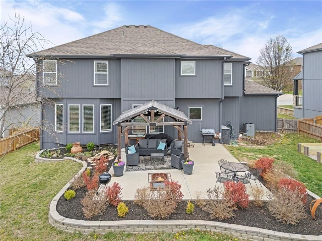 2351 W Concord Drive — photo 47