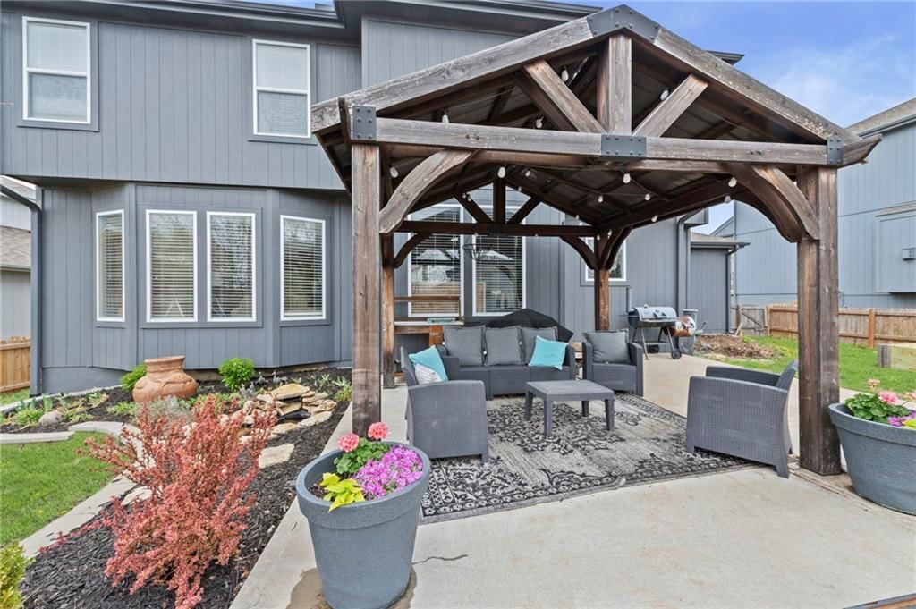 2351 W Concord Drive — photo 50