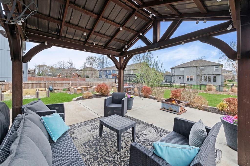 2351 W Concord Drive — photo 51