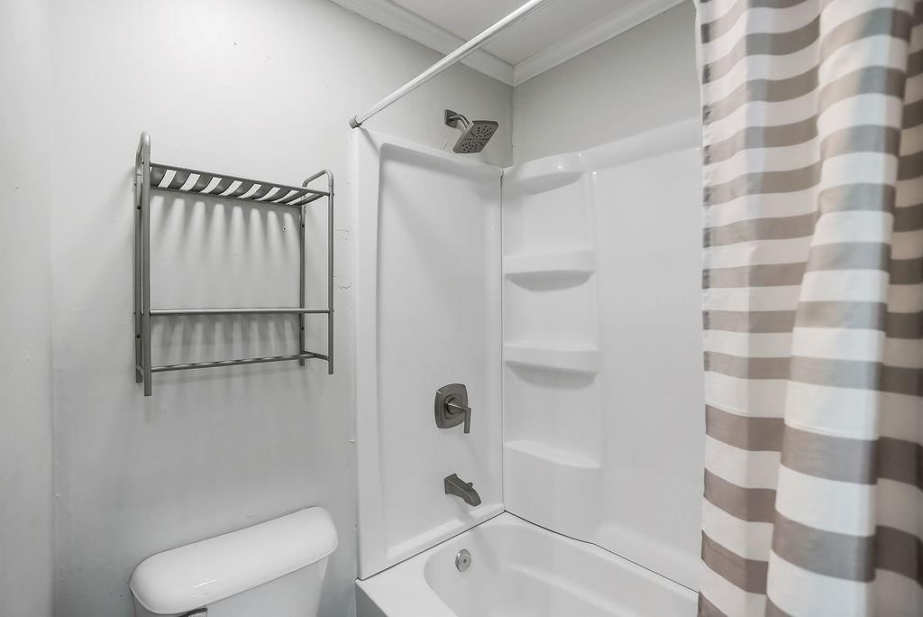 3427 E 105TH Terrace — photo 18