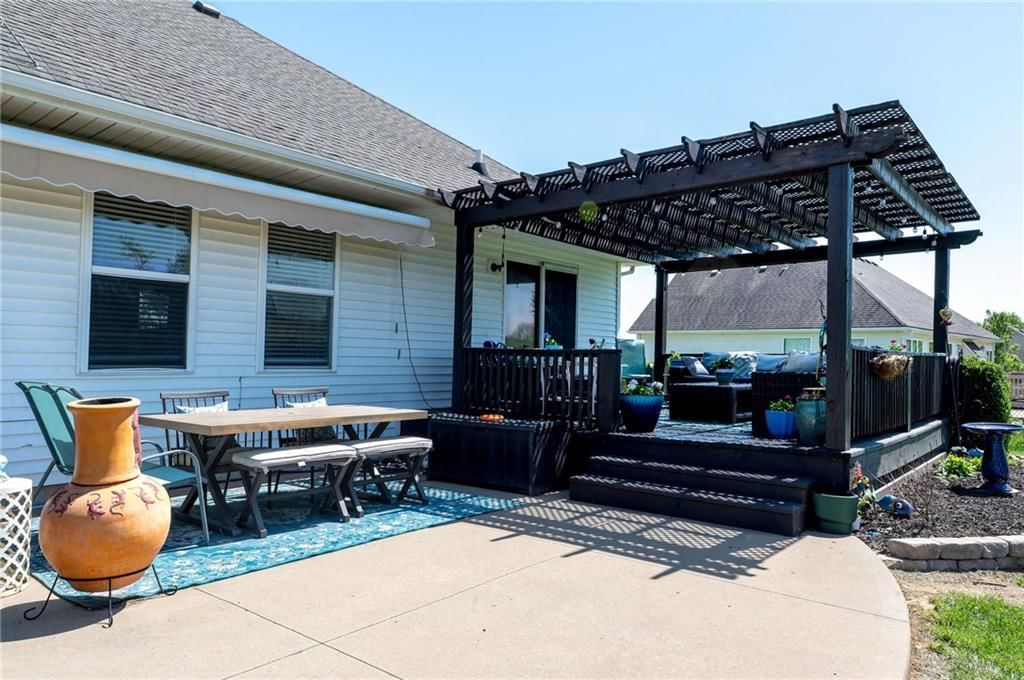 1613 Brookdale Drive — photo 9