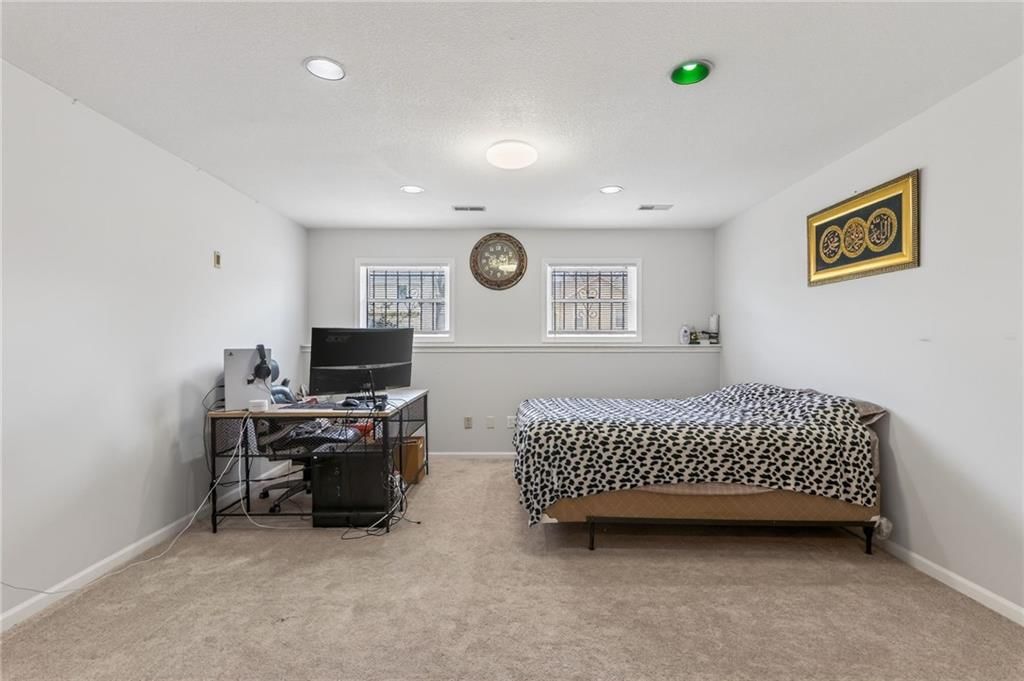 4115 N Troost Avenue — photo 24