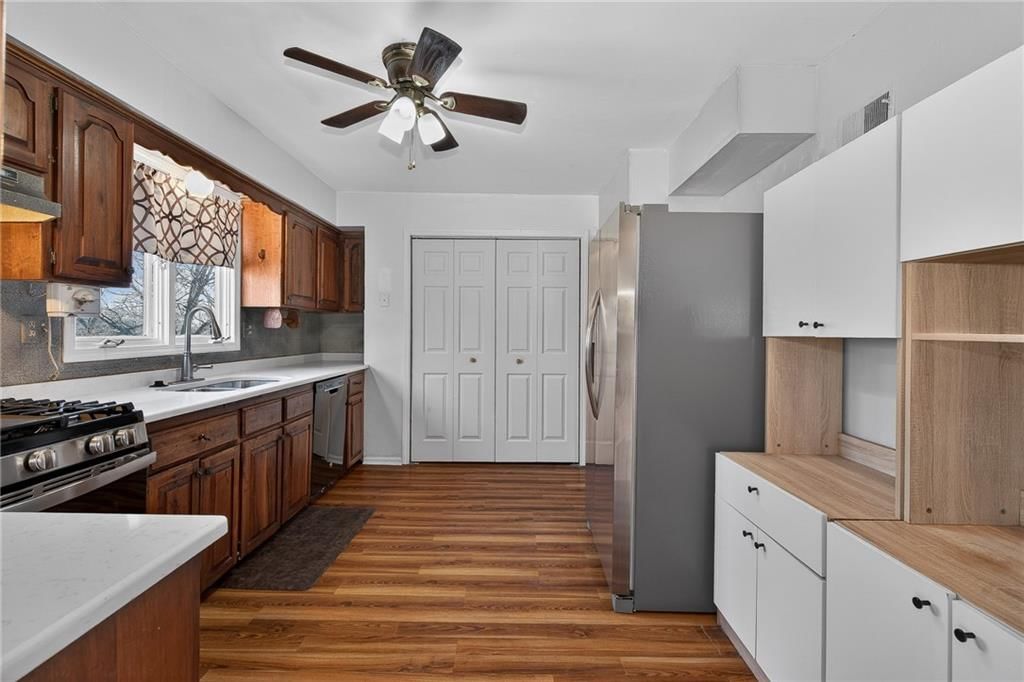 12326 Pinehurst Drive — photo 10