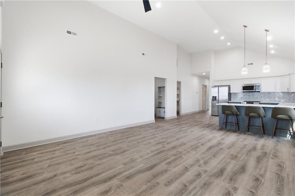 706 Pacific Avenue — photo 8