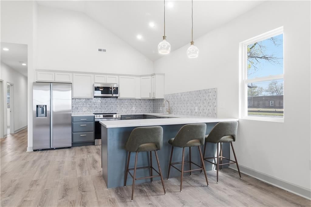 706 Pacific Avenue — photo 12