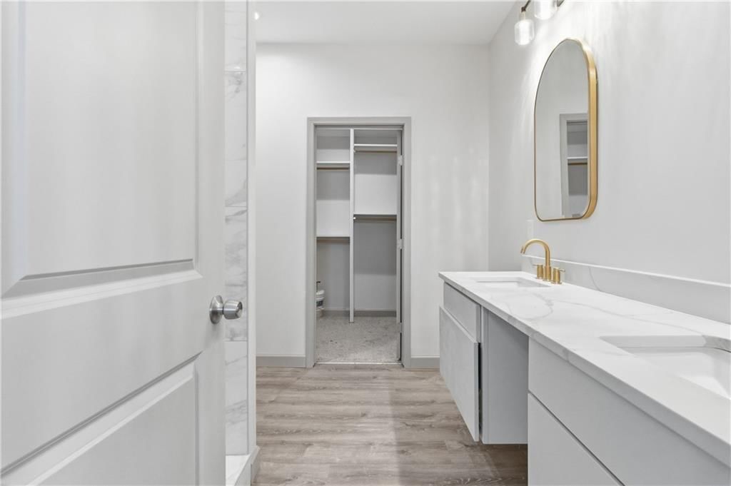 706 Pacific Avenue — photo 30