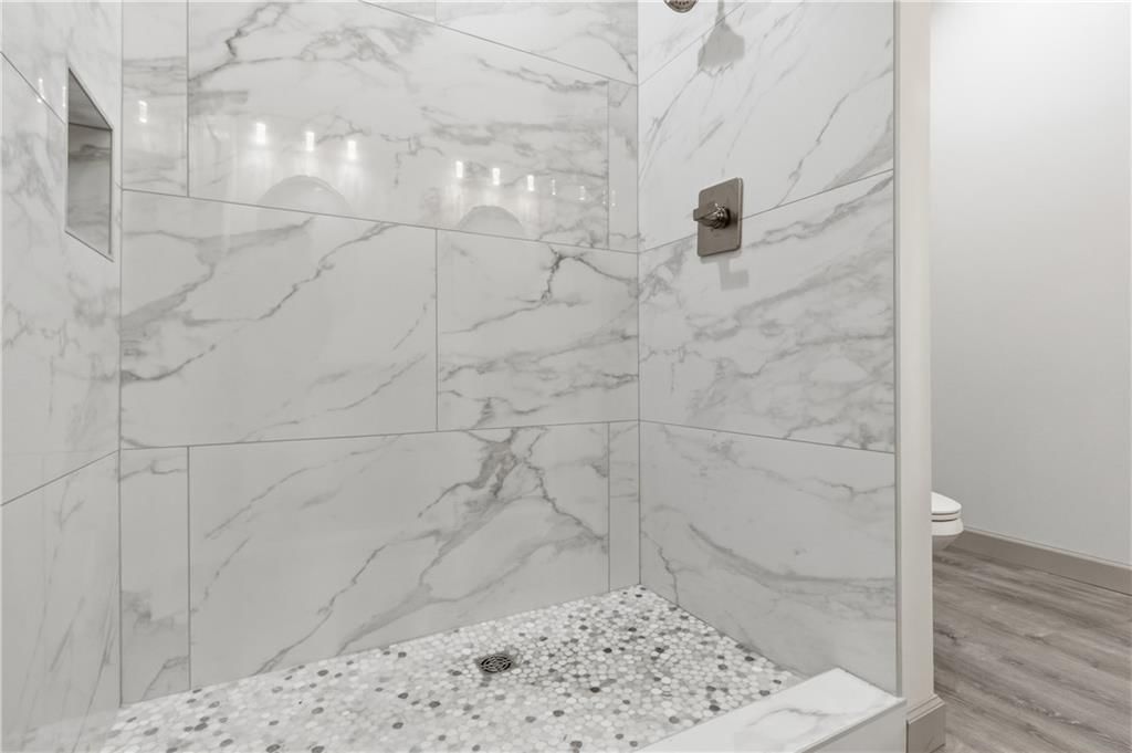 706 Pacific Avenue — photo 32
